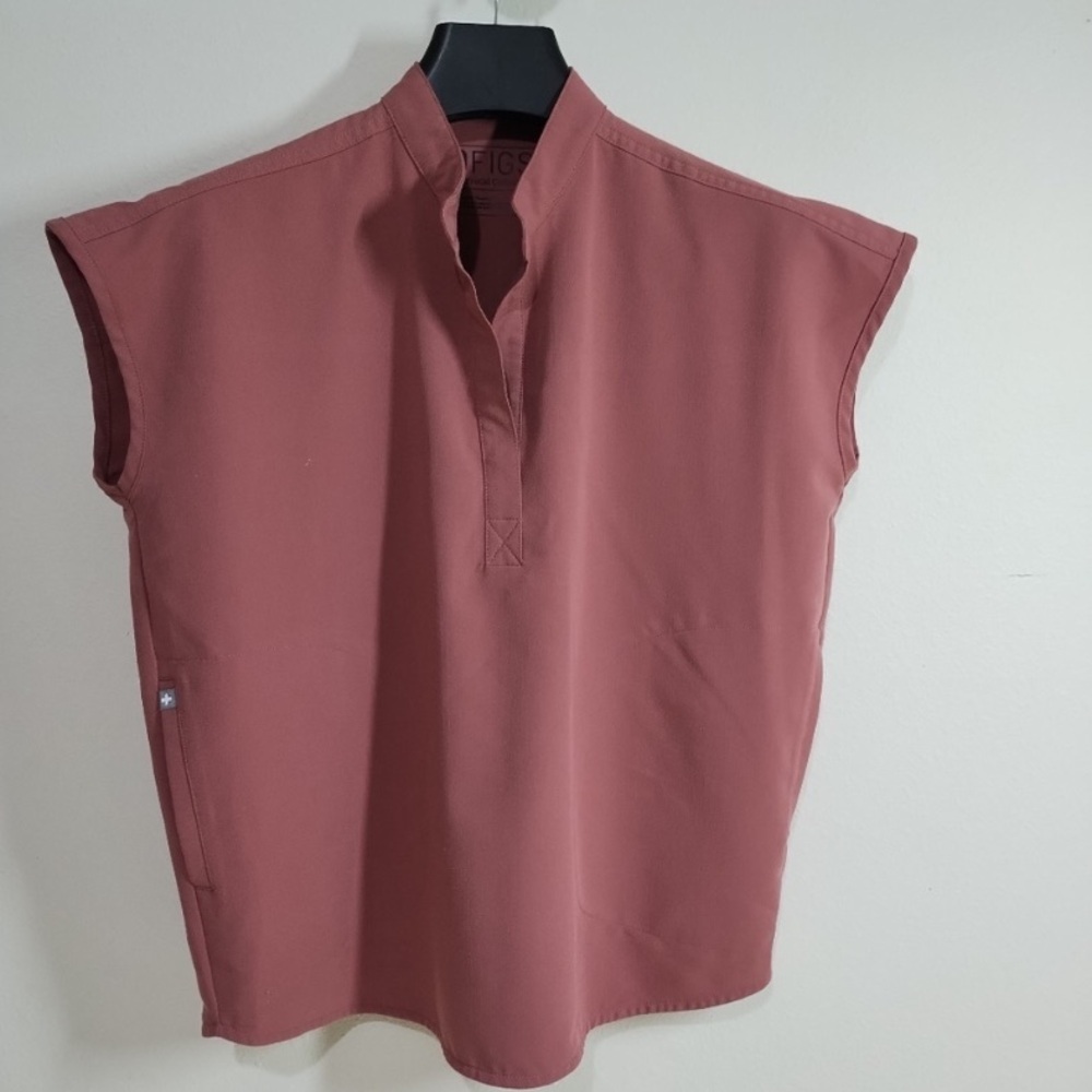 Rafaela oversized scrub top